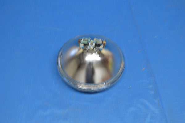 G.E. 4572 ,PAR46,150W Incandescent Sealed Beam Floodlight  NSN: 6240-00-295-2421