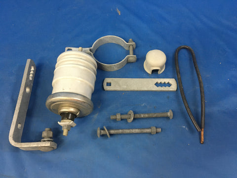 NEW!!!! Westinghouse 3KV Type EL Surge Arrester P/N:AVL1A3  NSN: 5920-00-237-7375