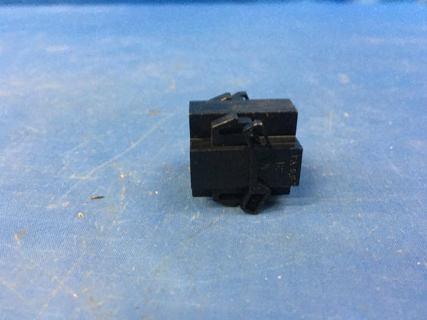 Daimler 006-545-07-28 Electrical Plug Connector Body NSN:5935-01-296-8744