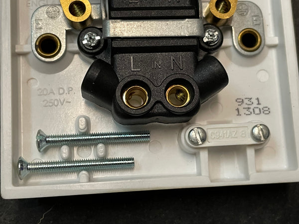 BG Electrical 931-01 D.P. Switch With Neon Indicator 20A 250V