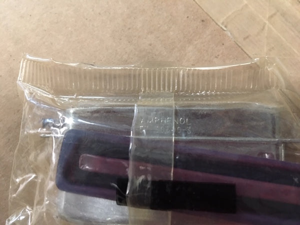 Amphenol Connector P/N:57-30500-3 NSN:5935-00-261-6524