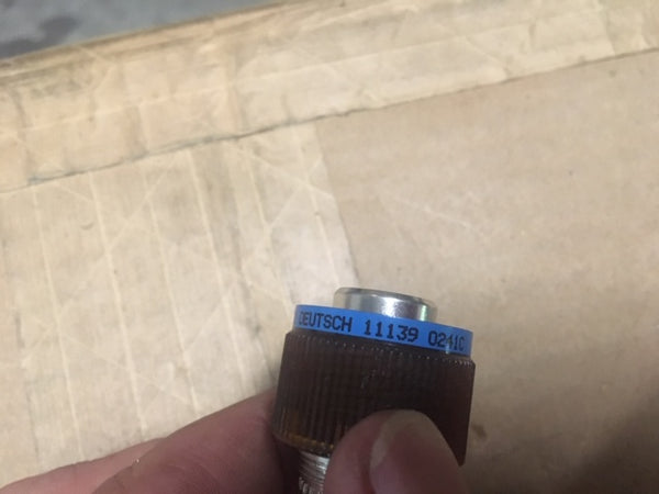 Deutsch Electrical Plug Connector Model: DG123A6R13-98P2 NSN:5935-01-380-8166