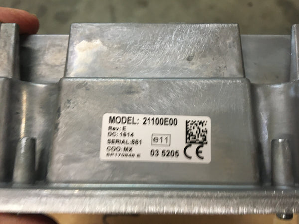 NEW!!! Cooper Bussmann Sure Power DC 21100E00 Battery Equalizer 100A 24V To 12V