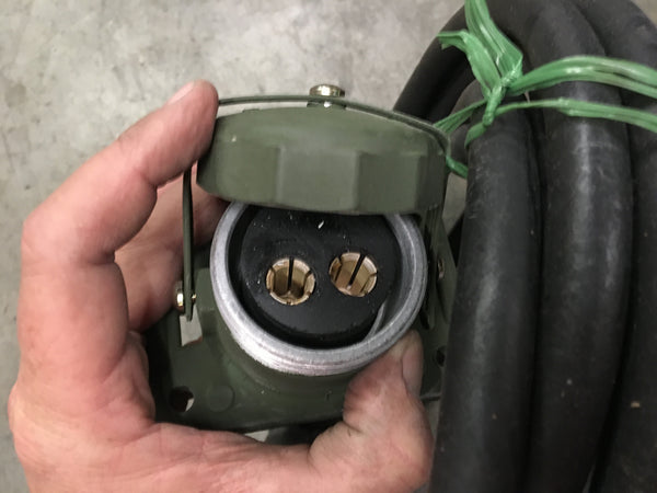 Slave Receptacle Cable Plug for Cargo Truck NSN:6150-00-045-3900 P/N:8707574-2