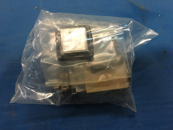 NOS Raytheon 10800RA14-336 Push Button Switch NSN:5930-01-365-2271